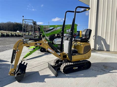 cat 300.9 mini excavator and breaker|cat 300.9d mini excavator specs.